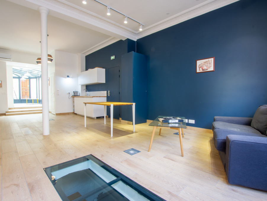 Location Local PARIS 15EME ARRONDISSEMENT 3 730 €