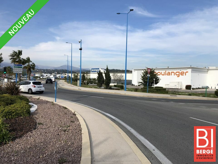 Fondscom Fondscommerce MANDELIEU LA NAPOULE  380 000 €