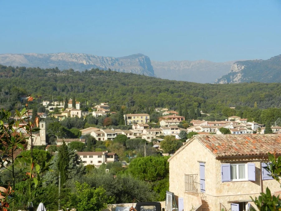 Vente Appartement Le Rouret  695 000 €