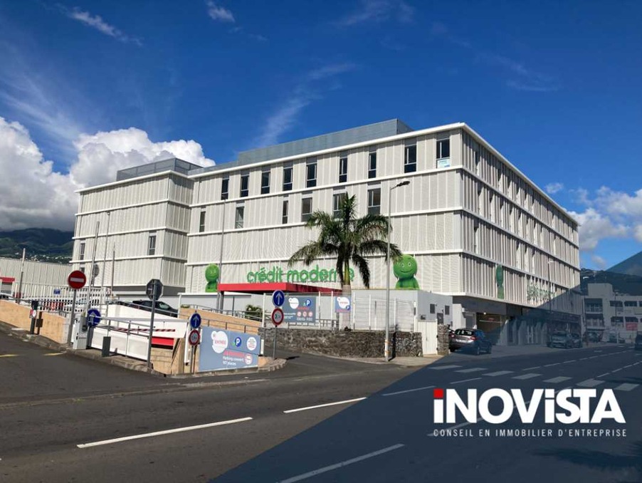 Location Professionnel Sainte-Clotilde 4 430 €