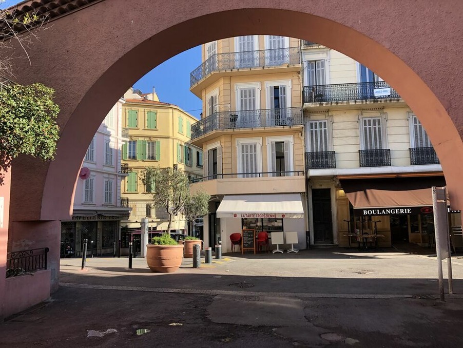 Fondscom Fondscommerce CANNES  347 750 €