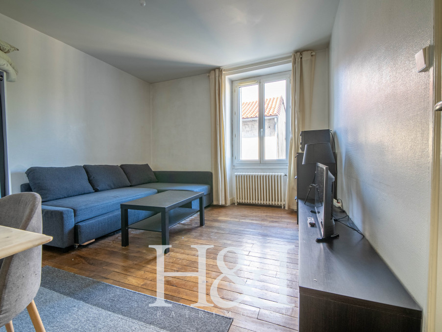 Location Appartement POITIERS  475 €