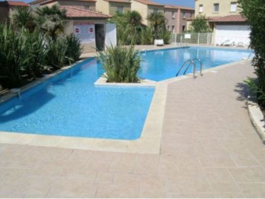 Location Appartement VALRAS PLAGE  375 €