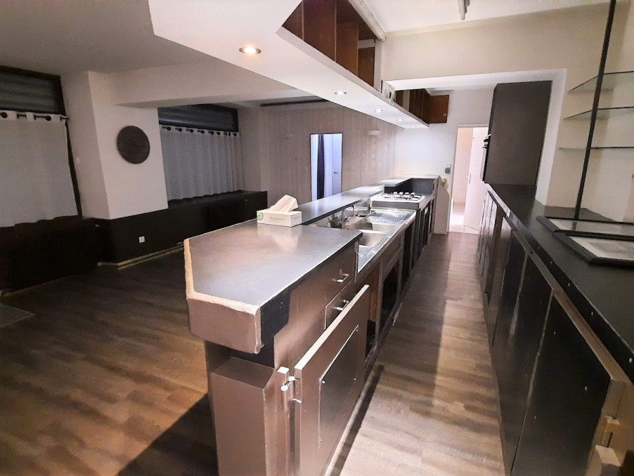 Vente Local CREIL  270 000 €