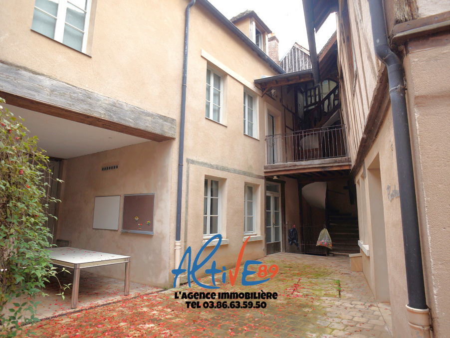 Vente Immeuble Saint julien du sault  315 000 €