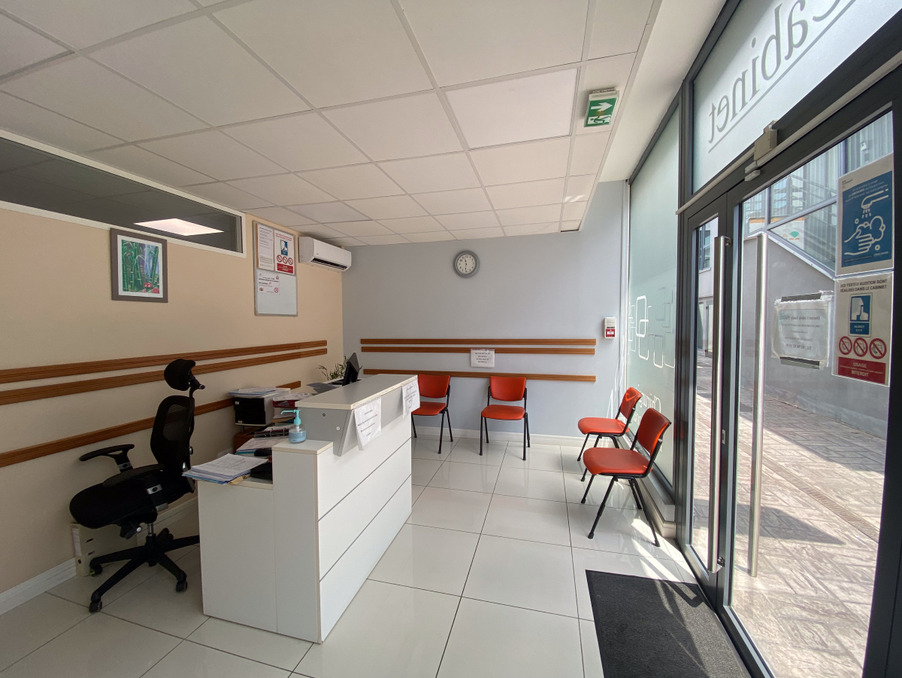 Location Local BAIE MAHAULT 2 100 €