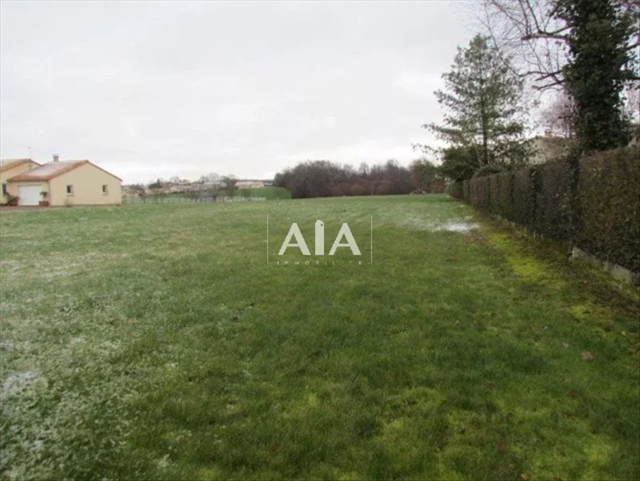 Vente Terrain Civray 38 000 €