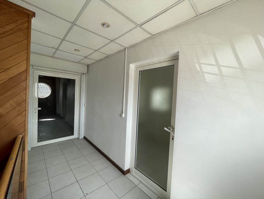 Location Local Baie-Mahault 5 185 €