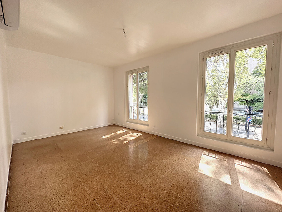 Location Appartement Avignon  745 €