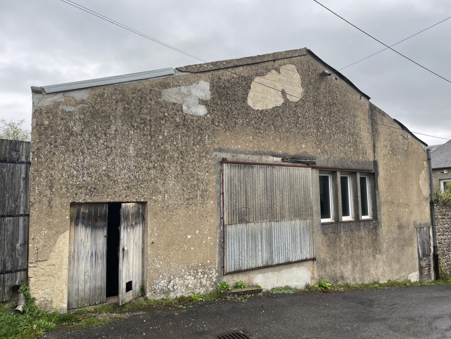 Vente Local LA FERTE MACE 54 500 €