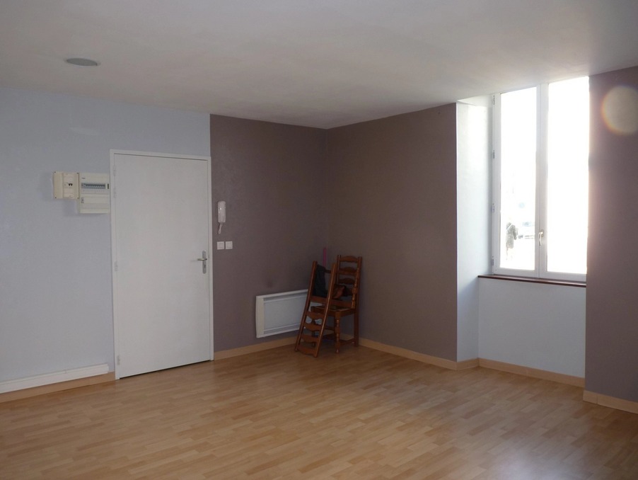 Location Local Cazères  455 €