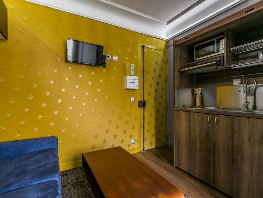 Location Appartement PARIS 16EME ARRONDISSEMENT  745 €