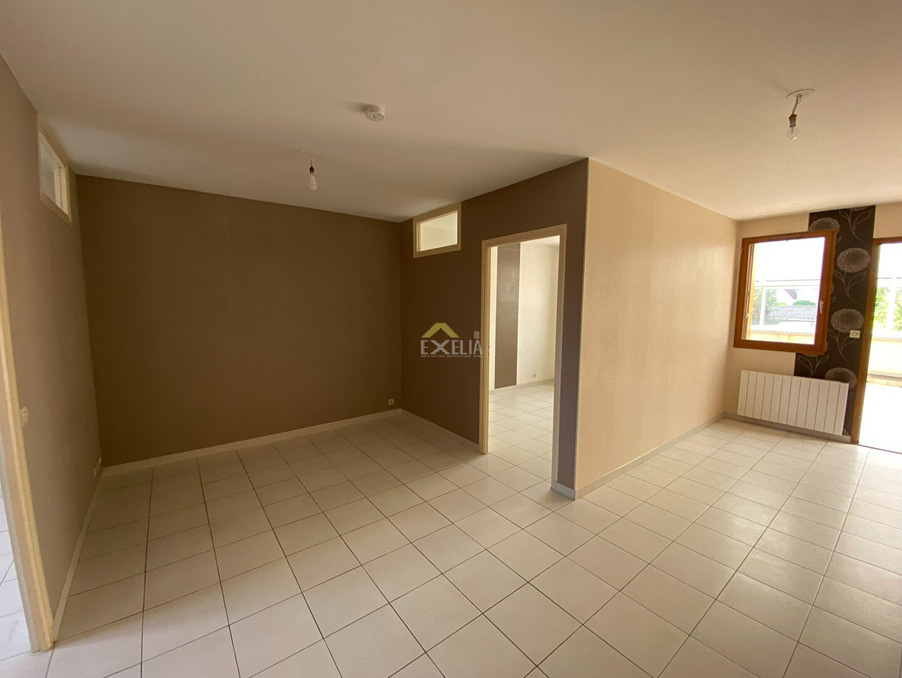 Location Appartement Mantes la ville  605 €