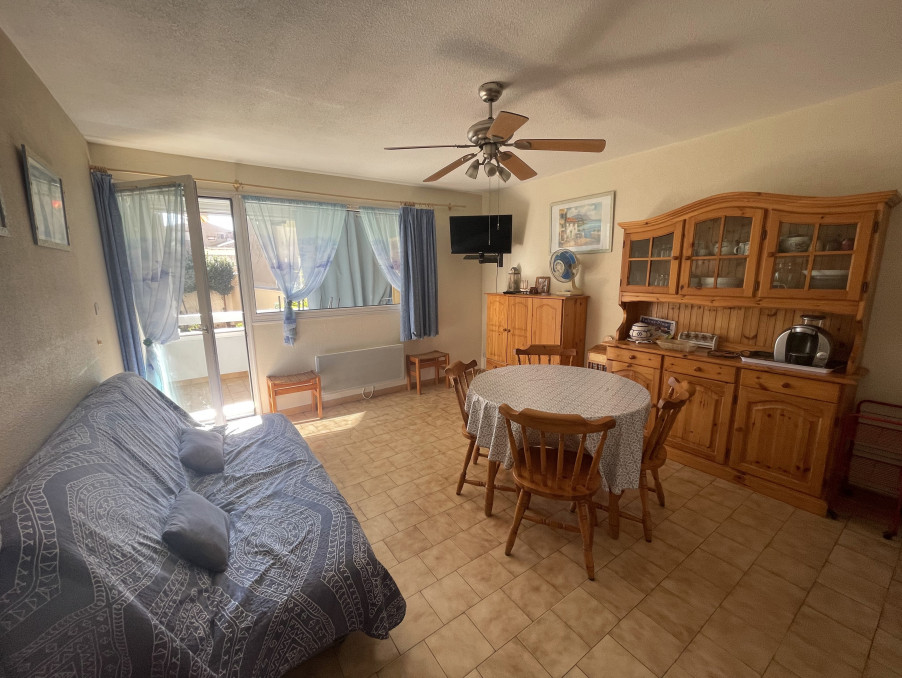 Location Appartement VALRAS PLAGE  460 €