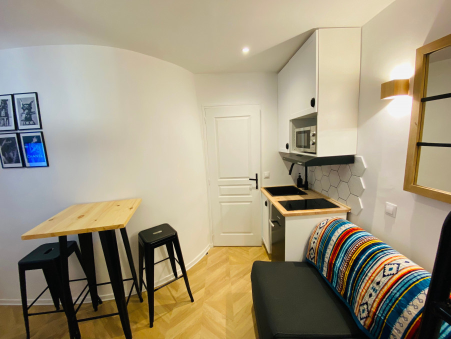 Location Appartement PARIS 4EME ARRONDISSEMENT  780 €