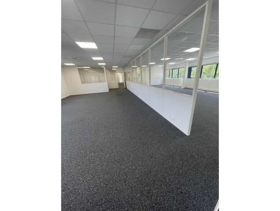 Location Entrepot GENNEVILLIERS 4 567 €