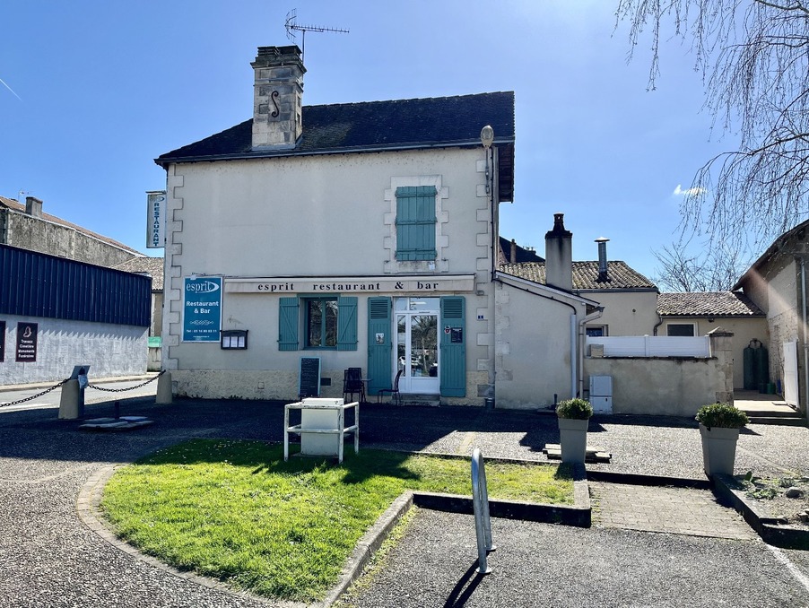Vente Local L'ISLE JOURDAIN  219 000 €