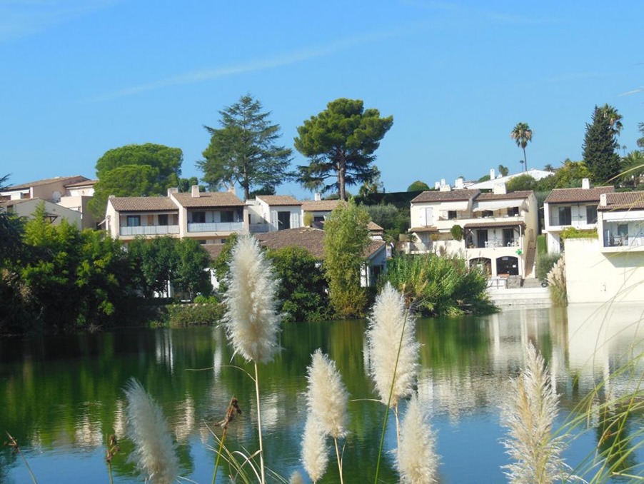 Vente Appartement Villeneuve-Loubet  500 000 €