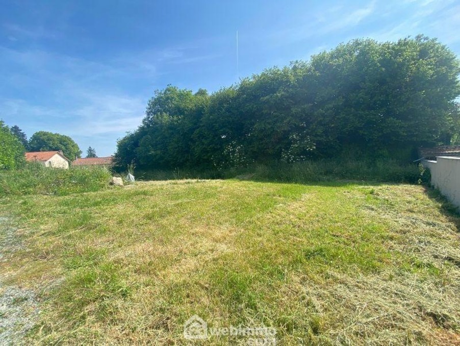 Vente Terrain Pouzauges 54 000 €