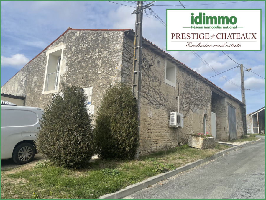Vente Local Néré  230 000 €