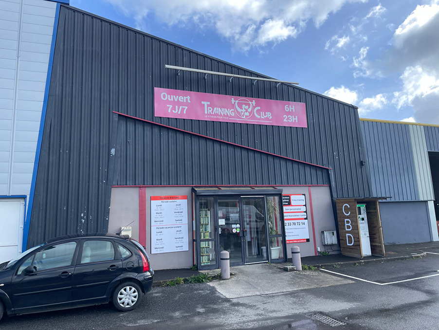 Location Local Marcey les greves 1 500 €