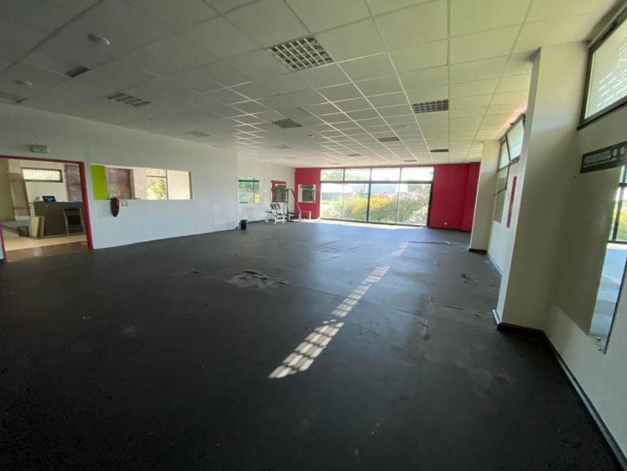 Location Local CHATEAUDUN 1 666 €
