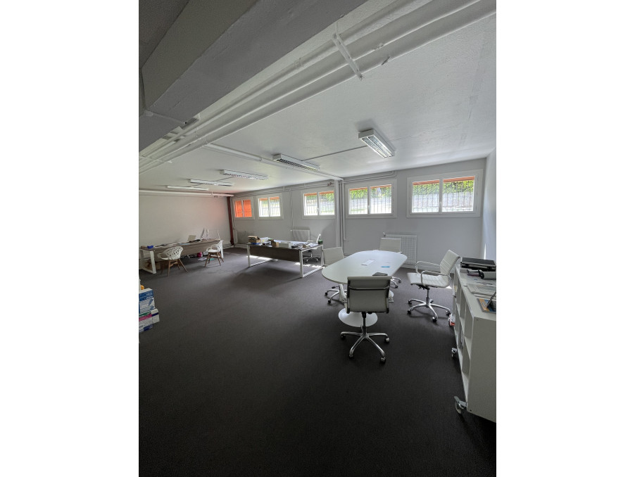 Location Entrepot RUEIL MALMAISON 4 667 €