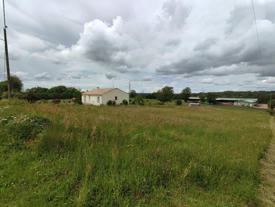 Vente Terrain Chabanais 24 000 €