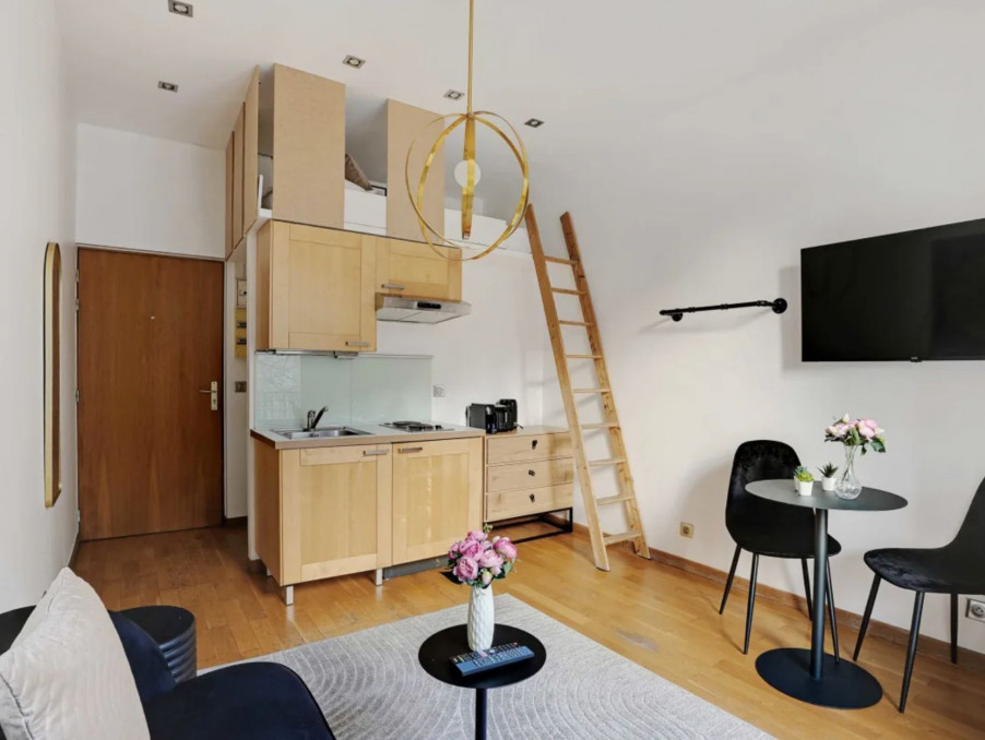 Location Appartement PARIS 16EME ARRONDISSEMENT  710 €