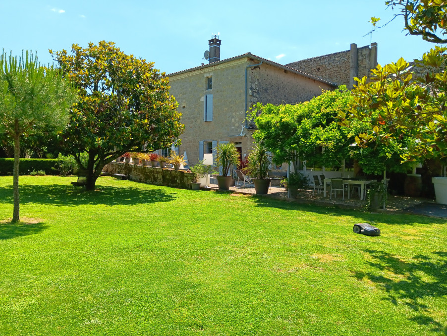 Vente Maison PRAYSSAS  693 000 €