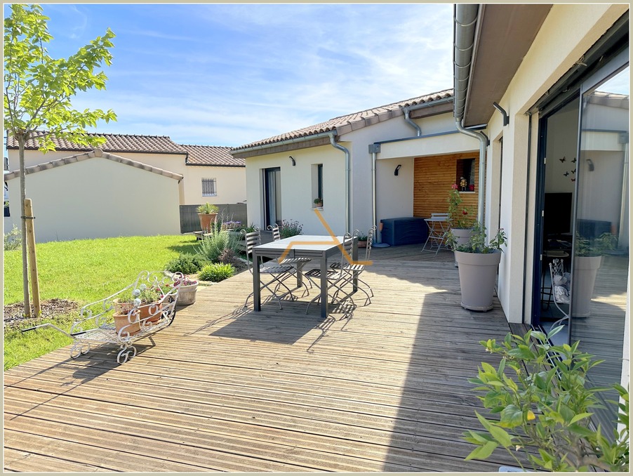 Vente Maison MONTBOUCHER SUR JABRON  350 000 €