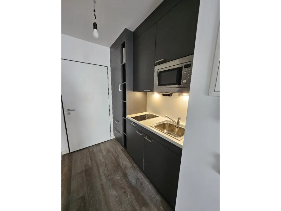 Location Appartement PARIS 11EME ARRONDISSEMENT  695 €