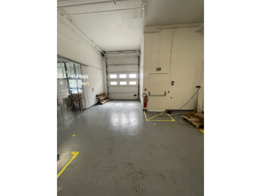 Location Entrepot Nanterre 15 586 €