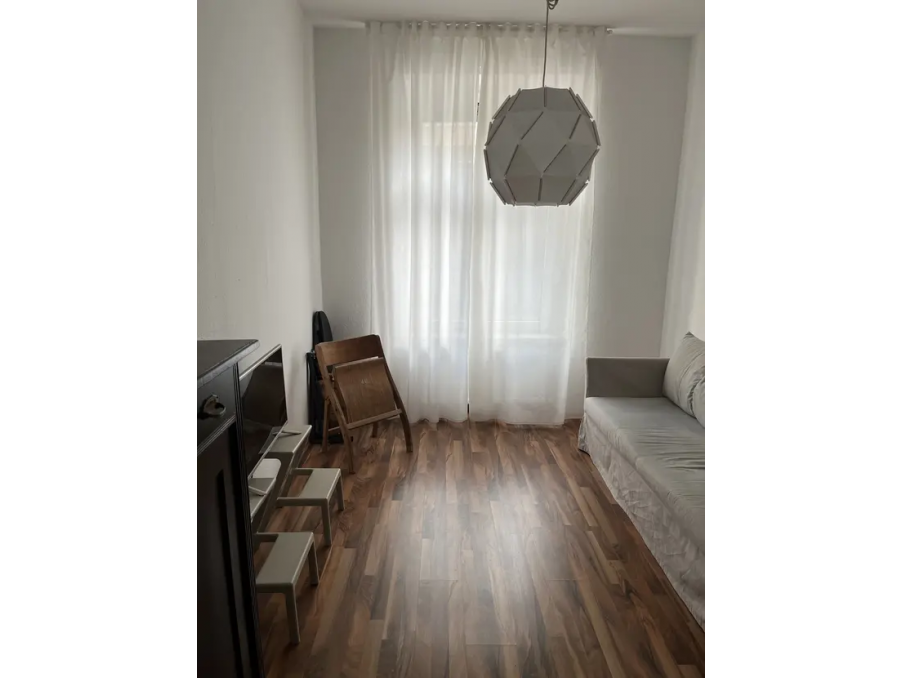 Location Appartement PARIS 15EME ARRONDISSEMENT  965 €