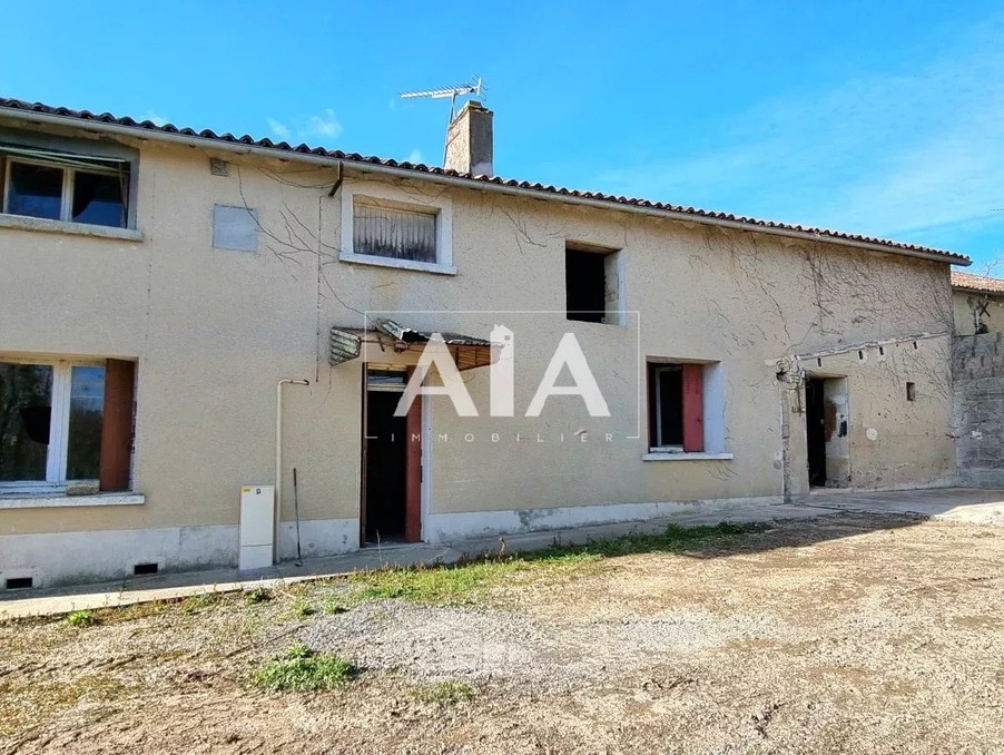 Vente Maison Joussé 63 000 €
