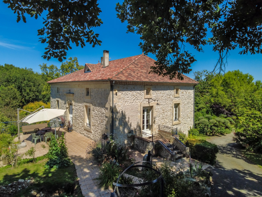 Vente Maison BEAUVILLE  695 000 €