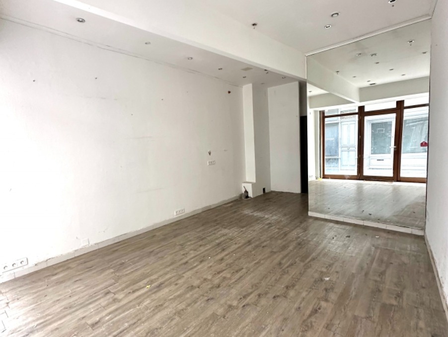 Location Local BEZIERS  400 €