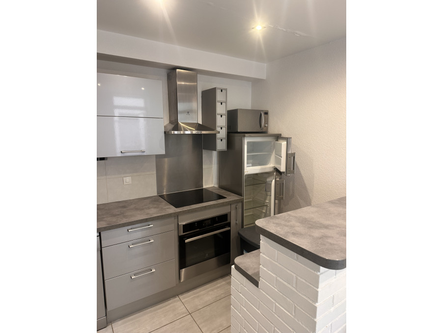 Location Appartement LEVALLOIS PERRET 1 050 €