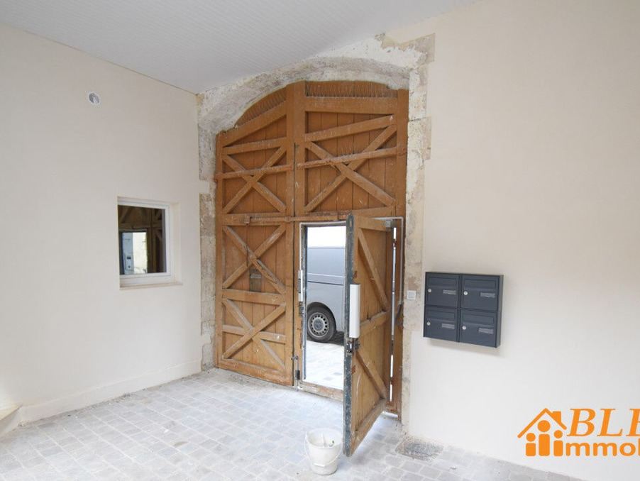 Vente Autre Montargis  424 350 €