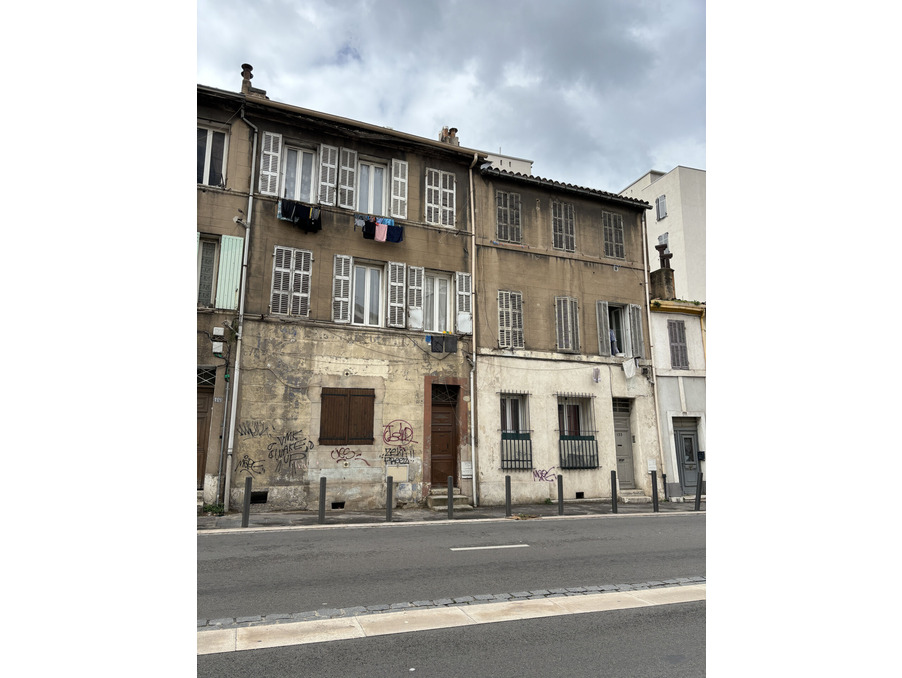 Vente Autre Marseille  390 000 €