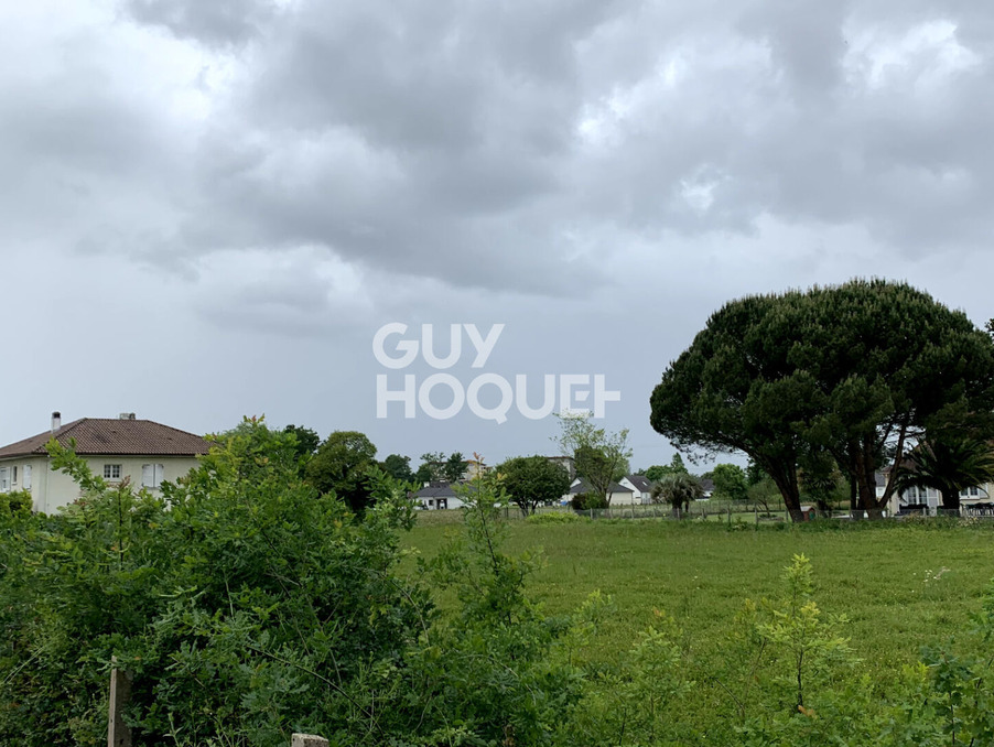 Vente Terrain Artix 85 000 €