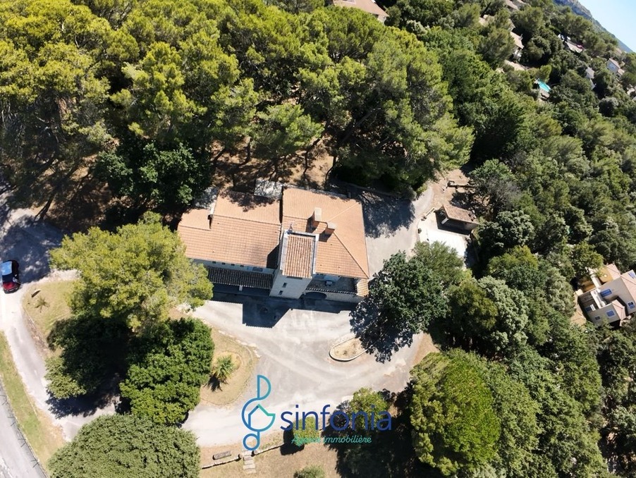 Vente Maison UZES  770 000 €