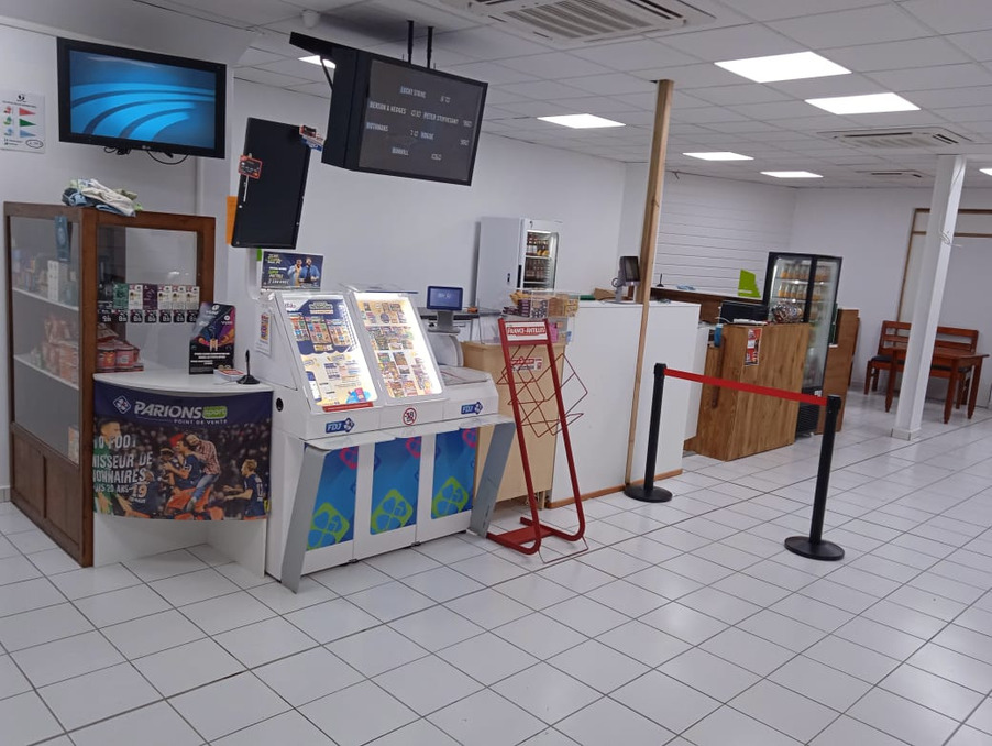 Vente Local Basse-Terre  163 020 €