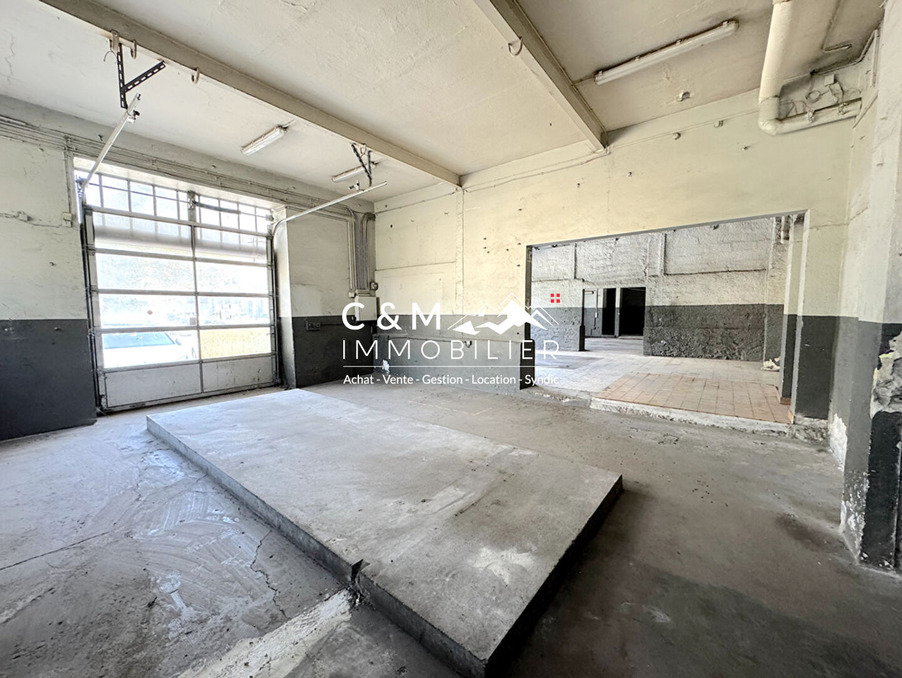 Vente Local Saint jean de maurienne  275 000 €