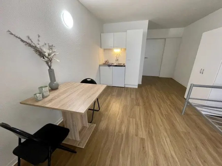 Location Appartement RENNES  555 €