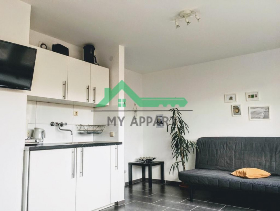 Location Appartement PARIS 16EME ARRONDISSEMENT  985 €