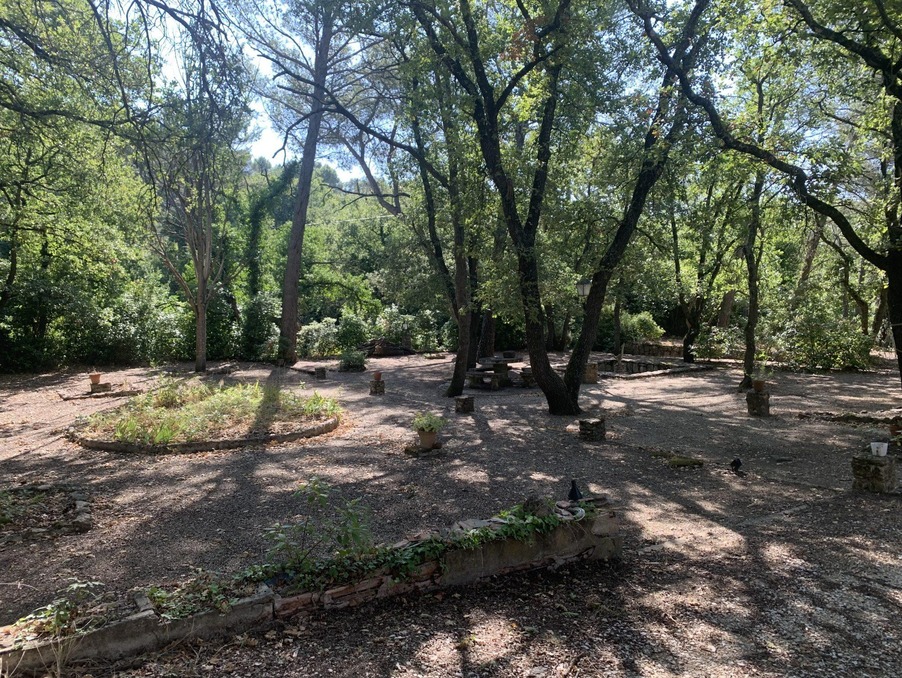 Vente Terrain Villeneuve-lès-Avignon  319 300 €
