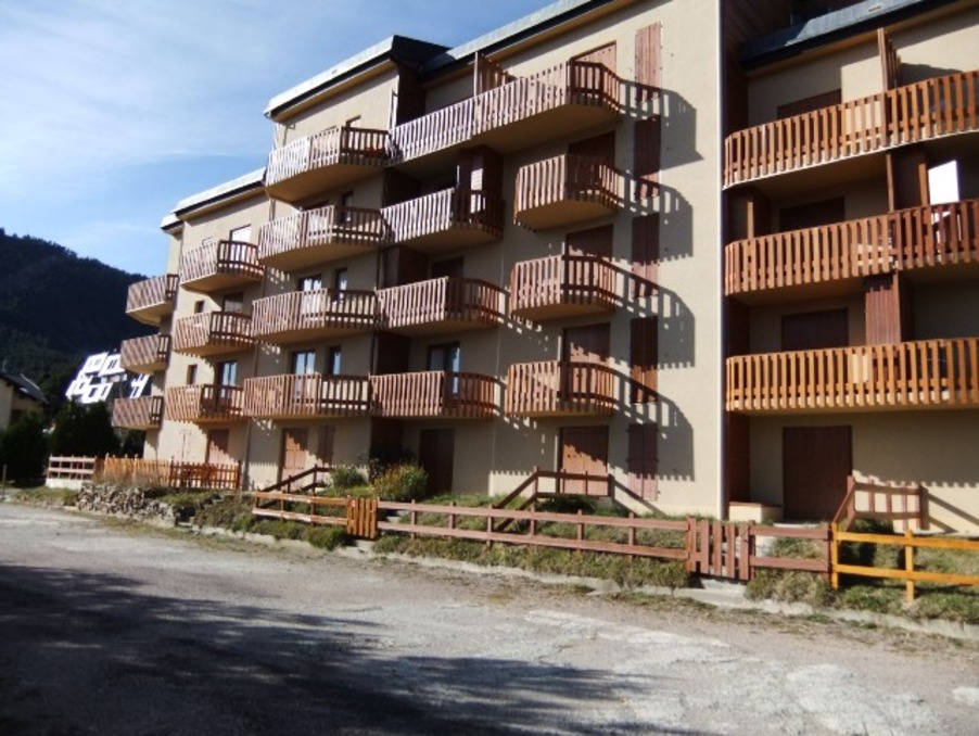 Location Appartement LES ANGLES  596 €