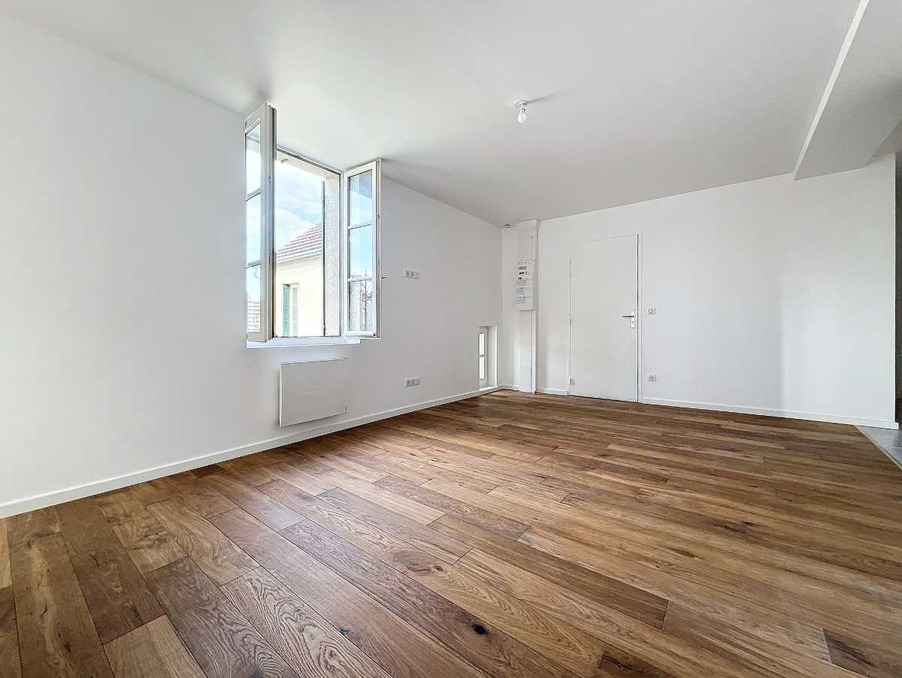 Vente Appartement ORRY LA VILLE  295 000 €