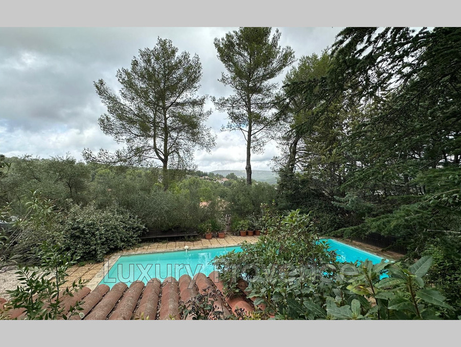Vente Maison La Destrousse  749 000 €